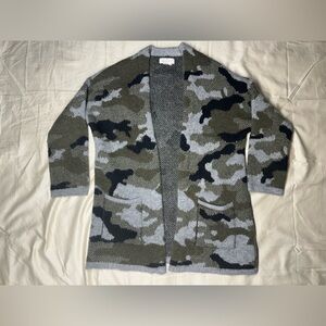 Anthropologie Vera Camo Cardigan Open Sweater XS Camouflage Excellent Fall Cute